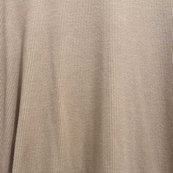 American Eagle Outfitters Cropped and Ribbed ‘Soft & Sexy’ Tan Short Sleeve Tee - Picture 2 of 3